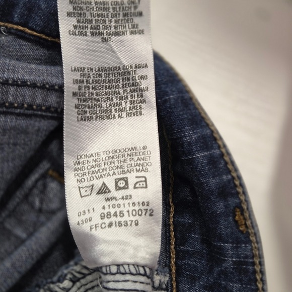 Signature by Levi Strauss Co Womens Bootcut Jeans Medium Wash Size 10 Short - Picture 5 of 5